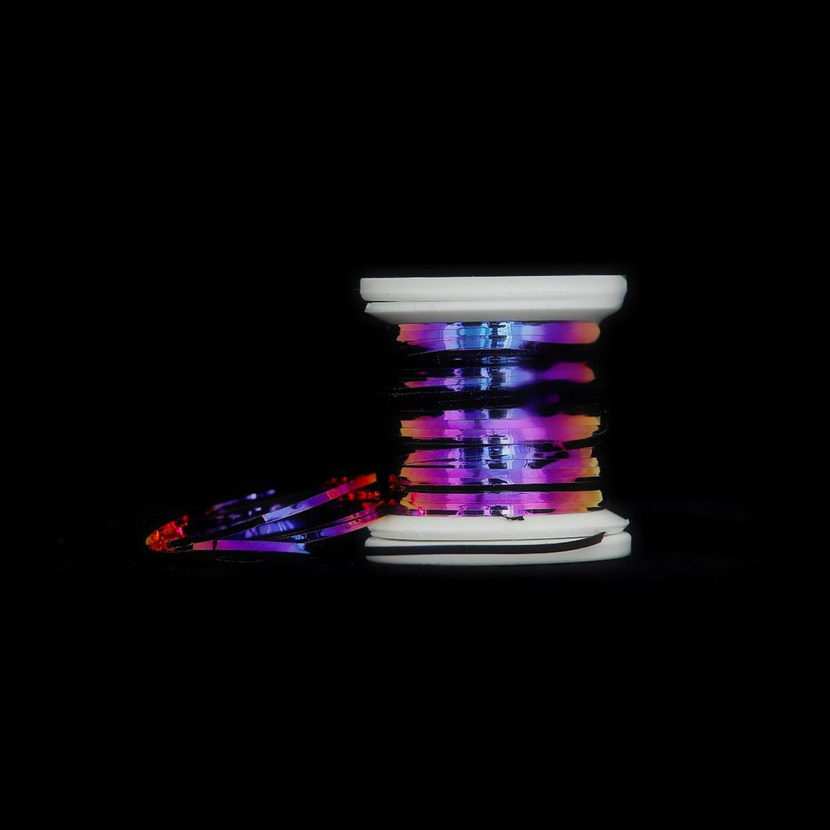 HENDS Rainbow Tinsel Violet 17 – 1 mm fly tying tinsel