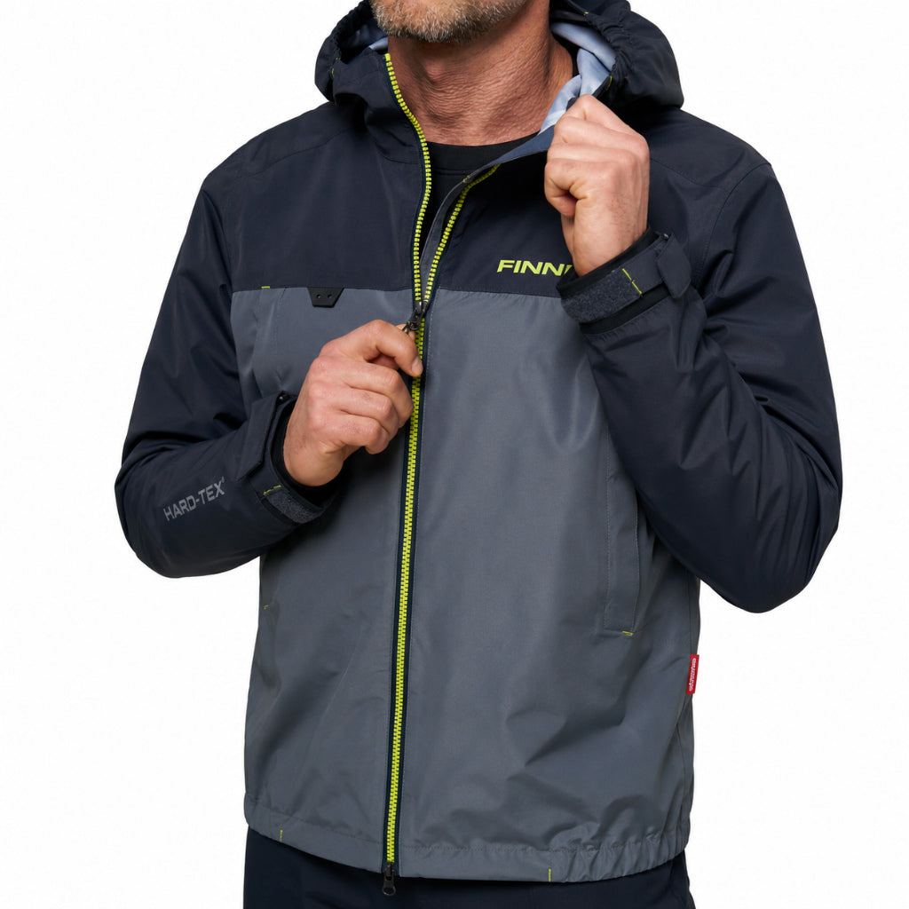 Finntrail Jacket Apex Grey – detail vodoodolného zipsu, kapucne a manžety Hard-Tex