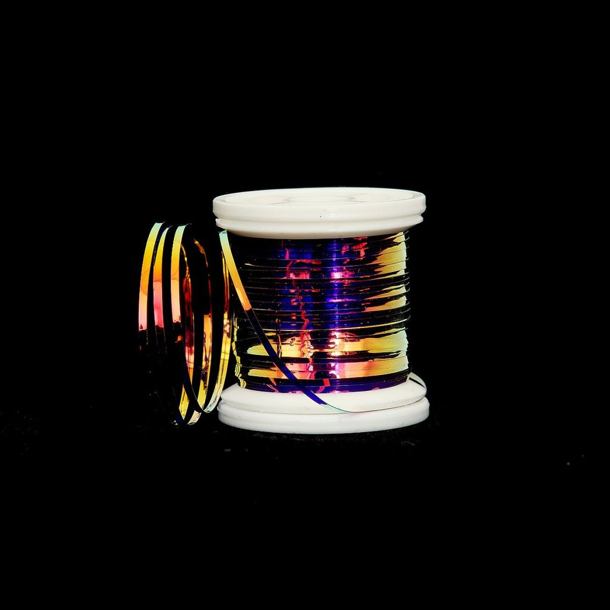 HENDS Rainbow Tinsel Pink 19 – 1 mm fly tying tinsel