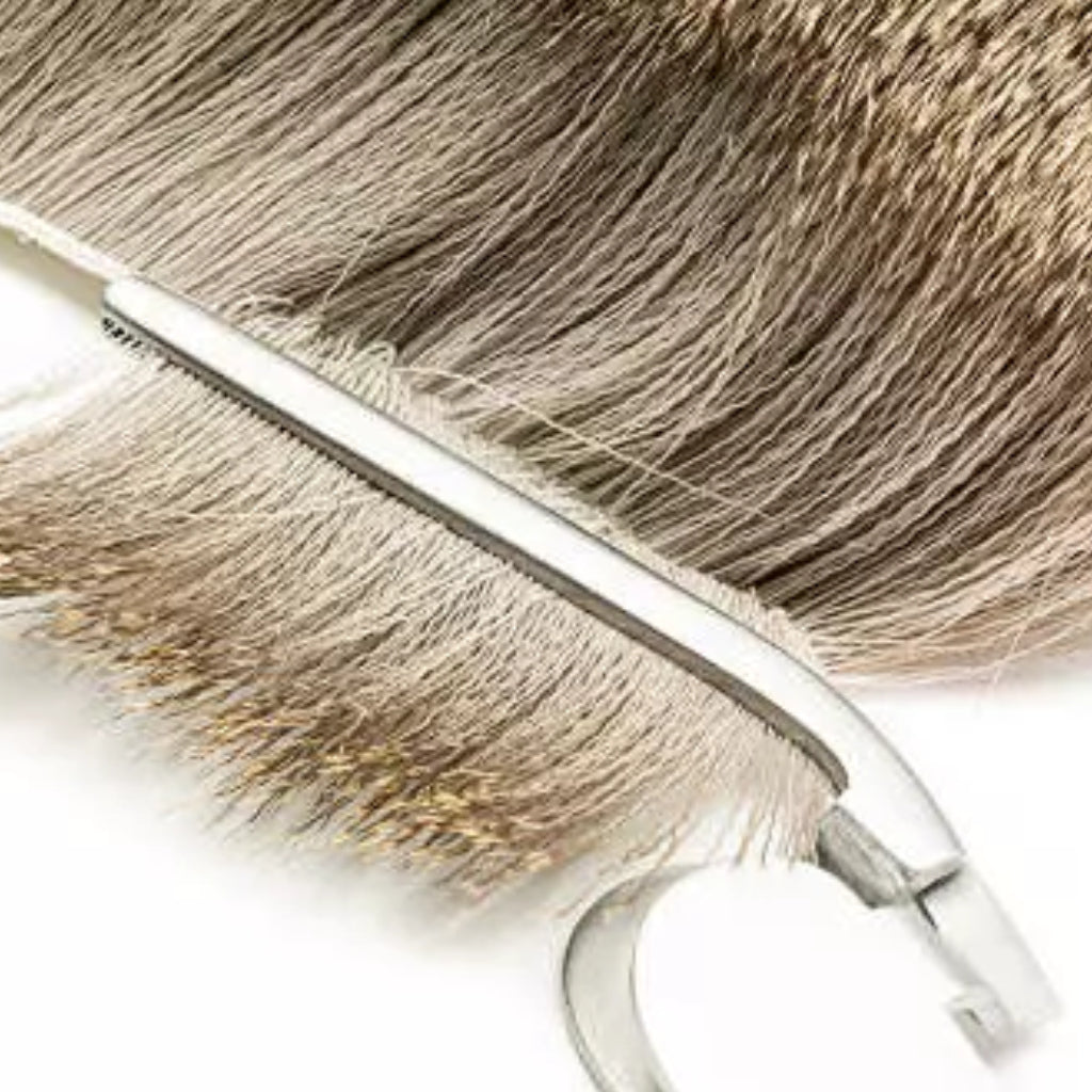 Hotfly ELEPHANT material clamp holding natural fur fibres for dubbing preparation