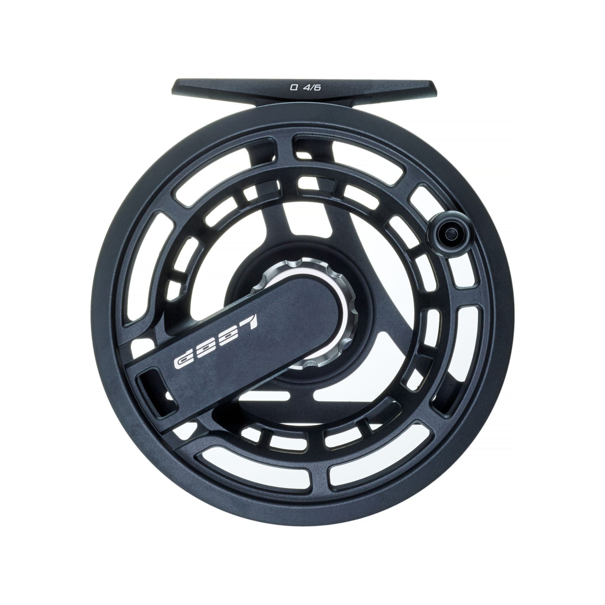 Front view of a LOOP Q Reel 4/6 fly reel with large-arbour spool