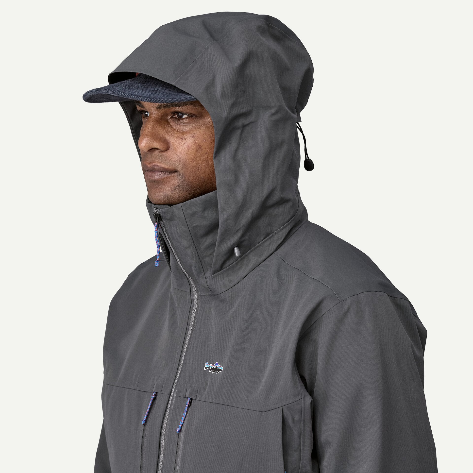Patagonia Men’s Swiftcurrent Wading Jacket – detail nastaviteľnej kapucne