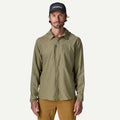 Patagonia M’s River Rambler Hybrid Sun Hoody River Rock Green – front view on model