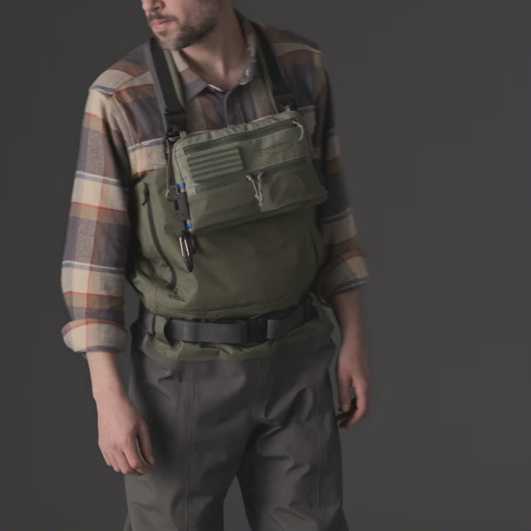 Patagonia Stealth Switch Fishing Pack 3L – video ukážka nosenia na hrudi, na páse a pripnutia k výbave