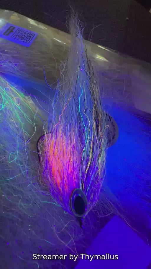 Sybai Predator Ultra Flash streamer under UV light