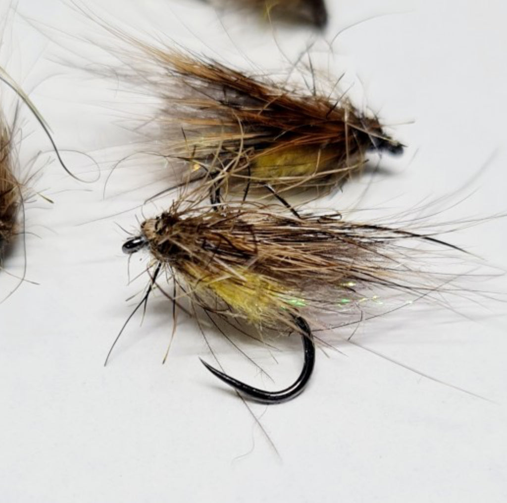 Caddis pupa nymfa viazaná zo Soldarini Alpine Hare Dubbing